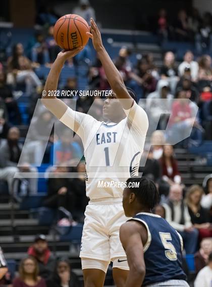 Thumbnail 2 in Althoff Catholic @ Belleville East photogallery.