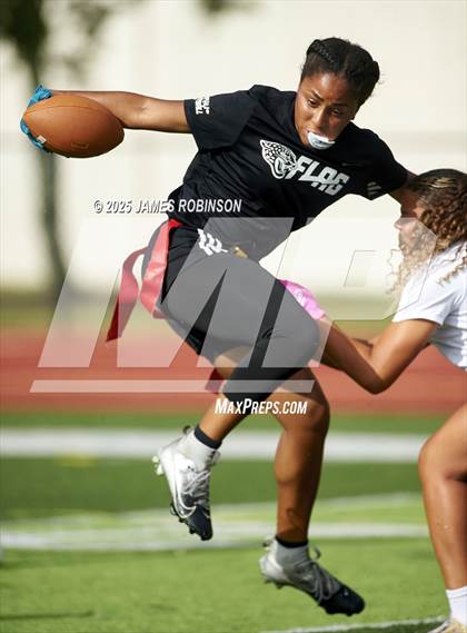 Thumbnail 2 in Florida State University High School vs Fletcher (Nike Summer Tournament) photogallery.
