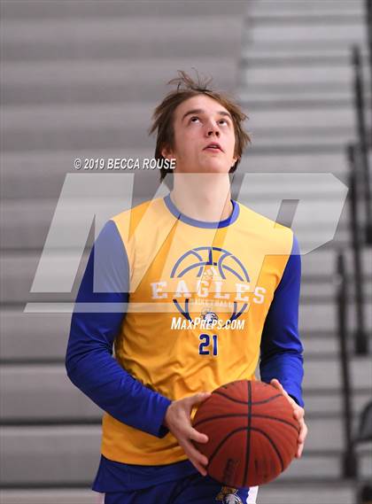 Thumbnail 2 in Ardrey Kell vs Southlake Christian Academy (Hickory Tavern/Chick-fil-A Blakeney Classic) photogallery.