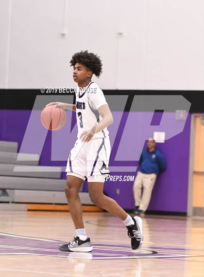 Thumbnail 3 in Ardrey Kell vs Southlake Christian Academy (Hickory Tavern/Chick-fil-A Blakeney Classic) photogallery.
