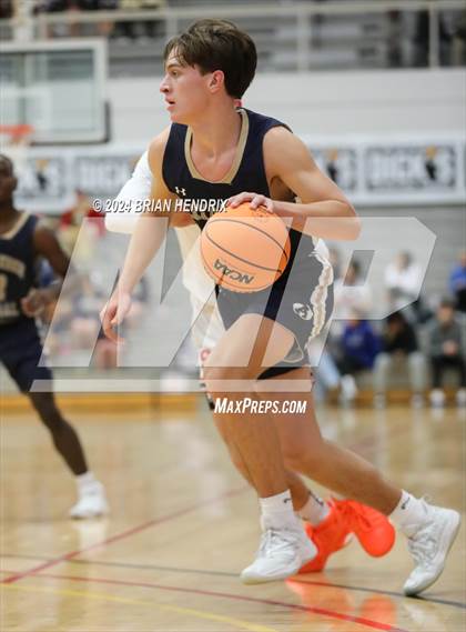 Thumbnail 2 in St. Stephens vs. Alexander Central (Dick's Classic Day 1) photogallery.