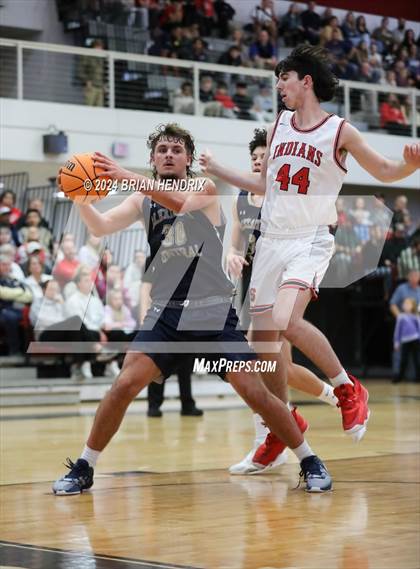 Thumbnail 1 in St. Stephens vs. Alexander Central (Dick's Classic Day 1) photogallery.