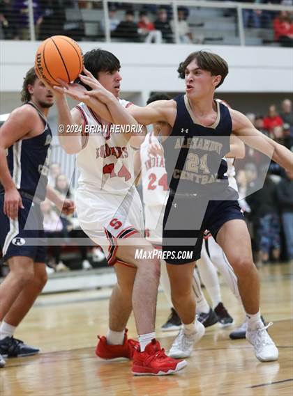 Thumbnail 1 in St. Stephens vs. Alexander Central (Dick's Classic Day 1) photogallery.