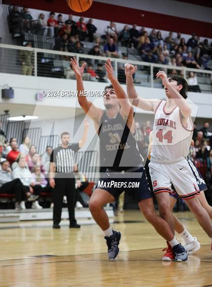 Thumbnail 2 in St. Stephens vs. Alexander Central (Dick's Classic Day 1) photogallery.