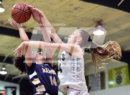 Thumbnail 1 in Ontario Christian vs. Rowland photogallery.
