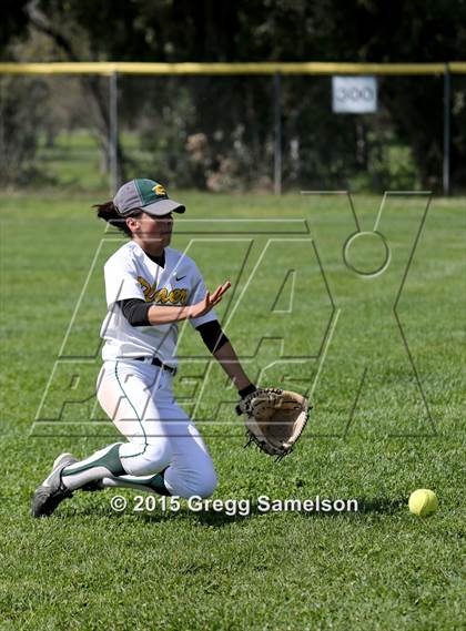 Thumbnail 2 in Placer vs Casa Roble (Victory Pre-Season T.O.C.) photogallery.