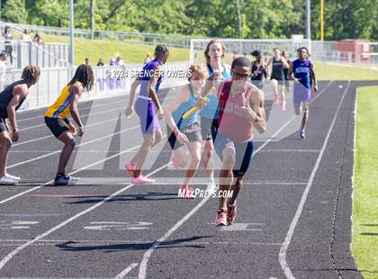 Thumbnail 2 in NCHSAA 4A West Regional Championships photogallery.