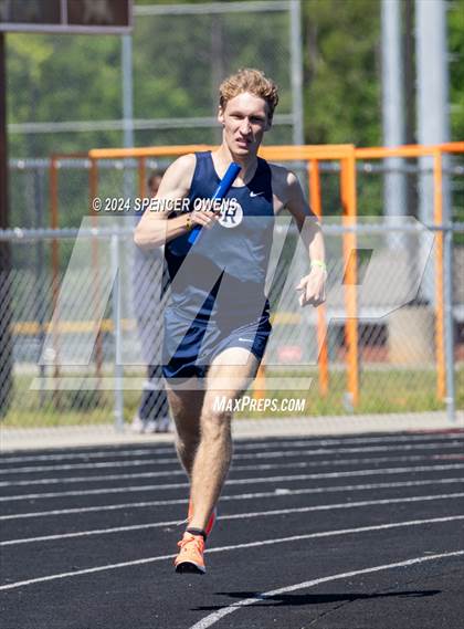 Thumbnail 2 in NCHSAA 4A West Regional Championships photogallery.