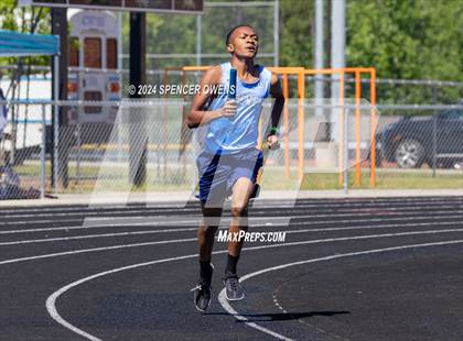 Thumbnail 1 in NCHSAA 4A West Regional Championships photogallery.