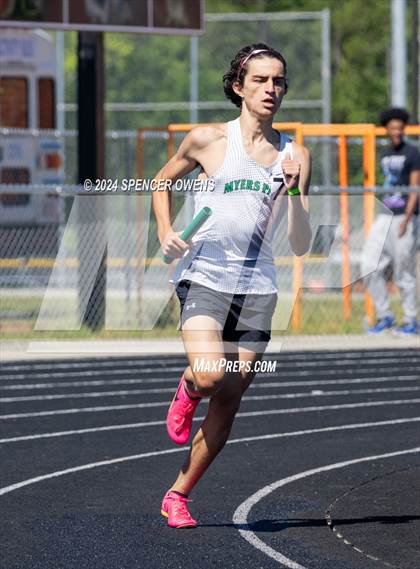 Thumbnail 2 in NCHSAA 4A West Regional Championships photogallery.