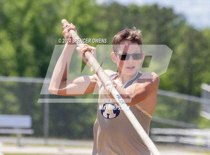 Thumbnail 2 in NCHSAA 4A West Regional Championships photogallery.