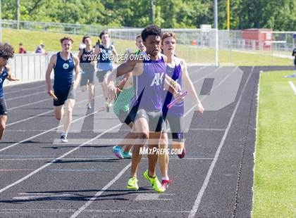 Thumbnail 2 in NCHSAA 4A West Regional Championships photogallery.
