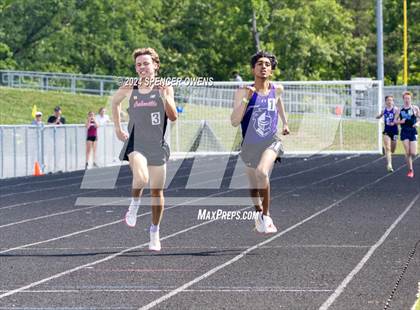 Thumbnail 2 in NCHSAA 4A West Regional Championships photogallery.