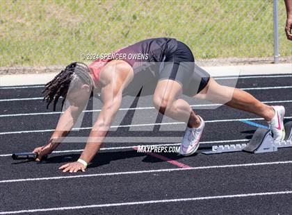Thumbnail 2 in NCHSAA 4A West Regional Championships photogallery.