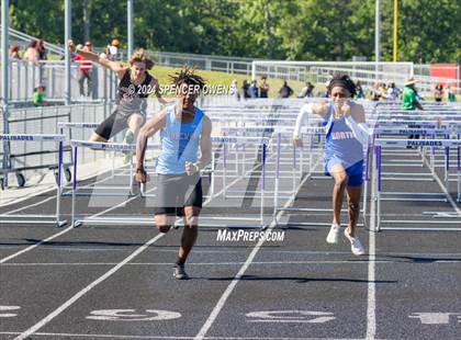 Thumbnail 1 in NCHSAA 4A West Regional Championships photogallery.