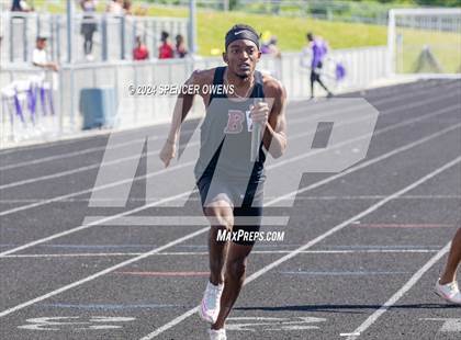 Thumbnail 2 in NCHSAA 4A West Regional Championships photogallery.