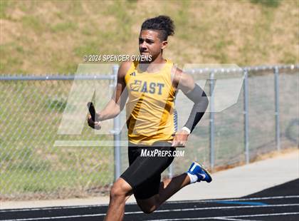 Thumbnail 2 in NCHSAA 4A West Regional Championships photogallery.