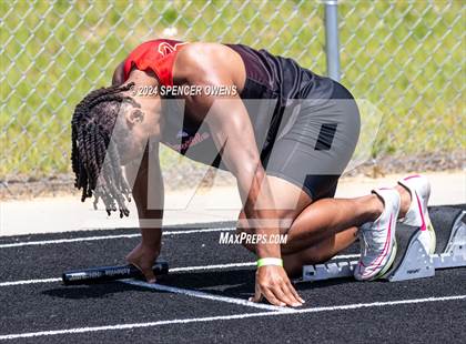 Thumbnail 1 in NCHSAA 4A West Regional Championships photogallery.