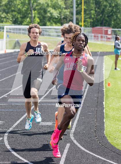 Thumbnail 1 in NCHSAA 4A West Regional Championships photogallery.