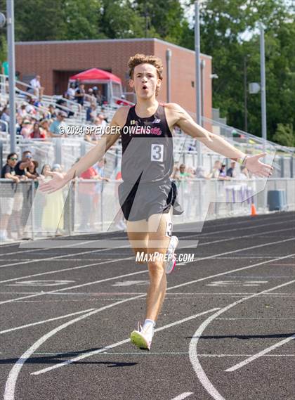Thumbnail 3 in NCHSAA 4A West Regional Championships photogallery.