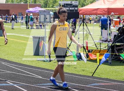 Thumbnail 3 in NCHSAA 4A West Regional Championships photogallery.