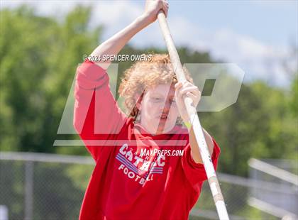 Thumbnail 2 in NCHSAA 4A West Regional Championships photogallery.