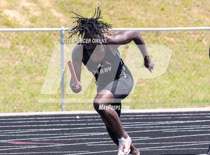 Thumbnail 1 in NCHSAA 4A West Regional Championships photogallery.