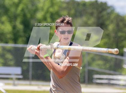 Thumbnail 1 in NCHSAA 4A West Regional Championships photogallery.