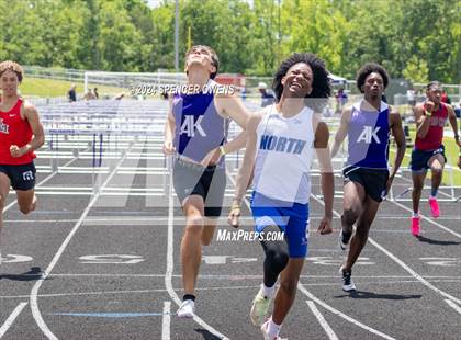 Thumbnail 1 in NCHSAA 4A West Regional Championships photogallery.