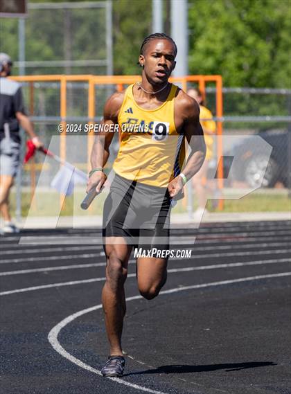 Thumbnail 3 in NCHSAA 4A West Regional Championships photogallery.