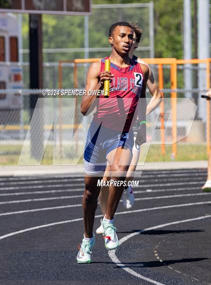 Thumbnail 3 in NCHSAA 4A West Regional Championships photogallery.