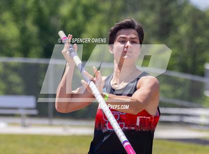 Thumbnail 2 in NCHSAA 4A West Regional Championships photogallery.