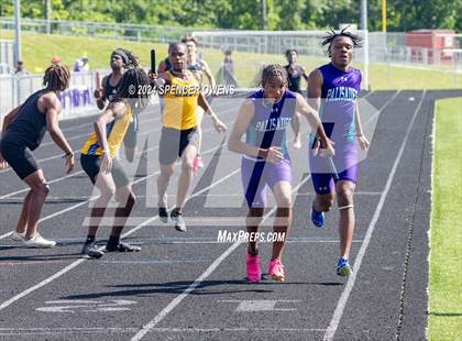 Thumbnail 3 in NCHSAA 4A West Regional Championships photogallery.