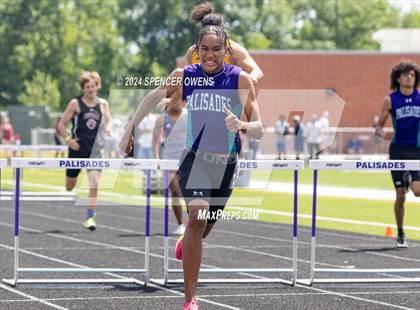 Thumbnail 1 in NCHSAA 4A West Regional Championships photogallery.
