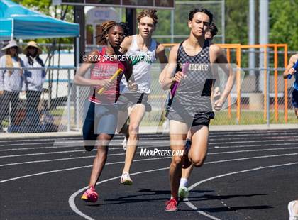 Thumbnail 2 in NCHSAA 4A West Regional Championships photogallery.