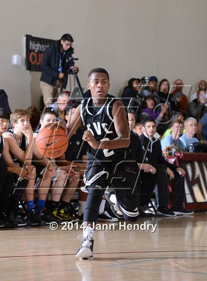 Thumbnail 1 in Saddleback Valley Christian vs Sacramento (MaxPreps Holiday Classic) photogallery.