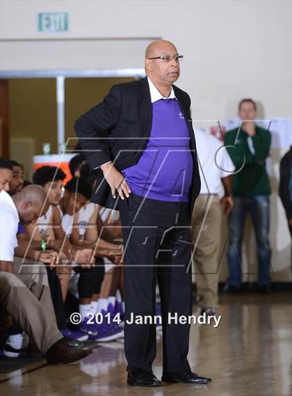 Thumbnail 3 in Saddleback Valley Christian vs Sacramento (MaxPreps Holiday Classic) photogallery.