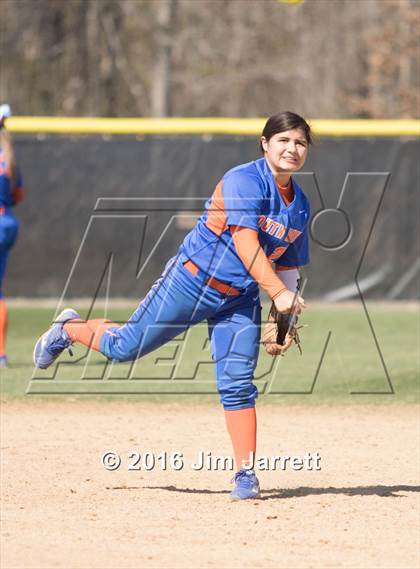 Thumbnail 1 in Southaven vs. New Albany photogallery.