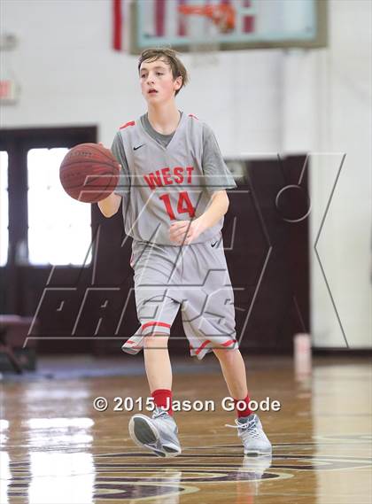 Thumbnail 3 in West Union vs. Mantachie (Hotbed Classic) photogallery.