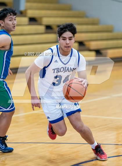 Thumbnail 3 in Providence Cristo Rey @ Indianapolis Bishop Chatard photogallery.
