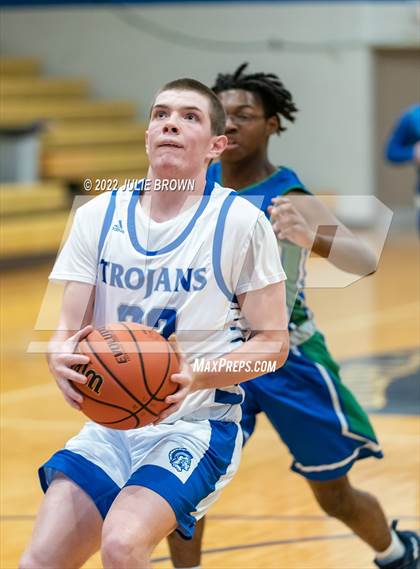 Thumbnail 1 in Providence Cristo Rey @ Indianapolis Bishop Chatard photogallery.