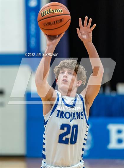 Thumbnail 2 in Providence Cristo Rey @ Indianapolis Bishop Chatard photogallery.