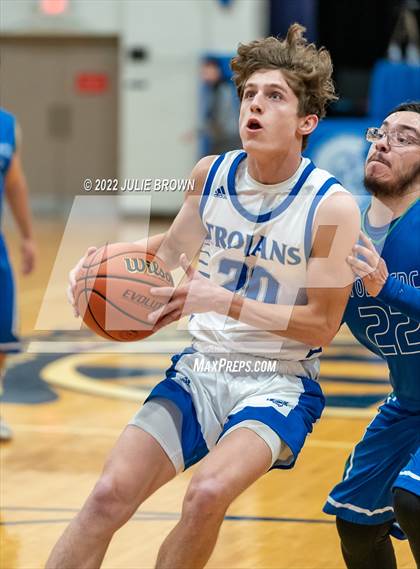 Thumbnail 2 in Providence Cristo Rey @ Indianapolis Bishop Chatard photogallery.