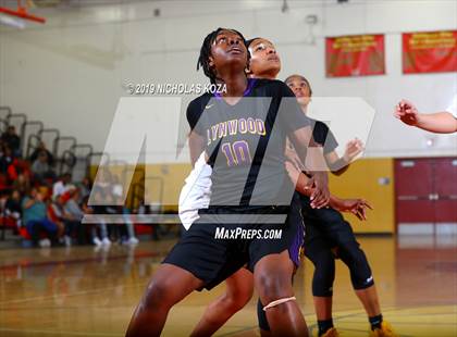 Thumbnail 3 in Lynwood vs. Dominguez photogallery.
