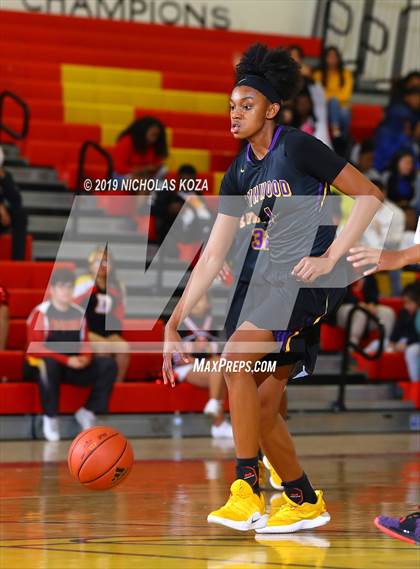 Thumbnail 2 in Lynwood vs. Dominguez photogallery.