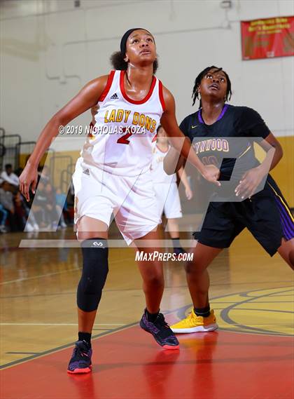 Thumbnail 3 in Lynwood vs. Dominguez photogallery.