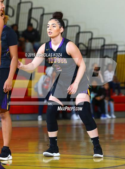 Thumbnail 2 in Lynwood vs. Dominguez photogallery.