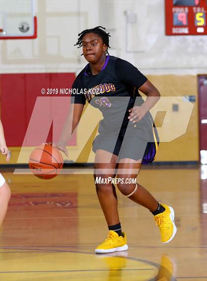 Thumbnail 2 in Lynwood vs. Dominguez photogallery.