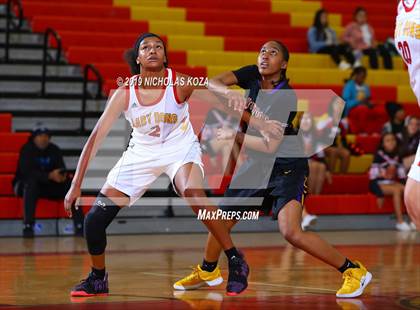 Thumbnail 3 in Lynwood vs. Dominguez photogallery.