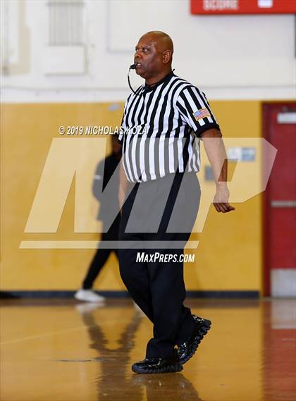 Thumbnail 2 in Lynwood vs. Dominguez photogallery.